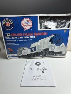 Lionel MLB 7-12025 Lionel Little Lines Train Play Set  NY Yankees Missing 1 Item